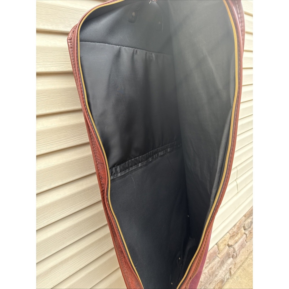 Vintage 60s Etienne Aigner Handcrafted  Burgundy Leather Garment Carrier - Picture 5 of 6